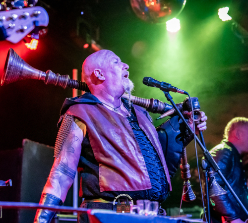 Ragnaroeek-mit-Support-Cultus-Ferox-im-Riders-Cafe-2026-676