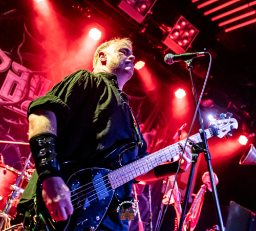 Ragnaroeek-mit-Support-Cultus-Ferox-im-Riders-Cafe-2026-691