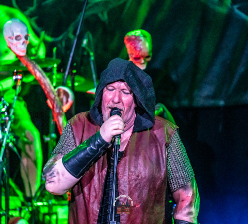 Ragnaroeek-mit-Support-Cultus-Ferox-im-Riders-Cafe-2026-870