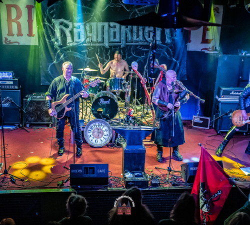 Ragnaroeek-mit-Support-Cultus-Ferox-im-Riders-Cafe-2026-974
