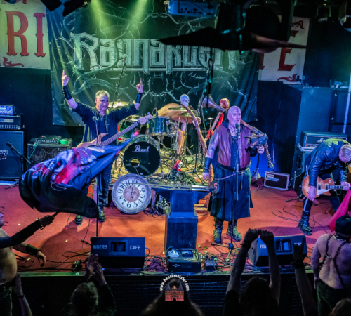 Ragnaroeek-mit-Support-Cultus-Ferox-im-Riders-Cafe-2026-983