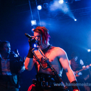 Saltatio_Mortis_und_Metusa_Max_Kiel_2014_386