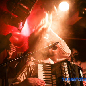 Taverna_Cerritus_Hurley_und_die_Pulveraffen_Sintram_Der_B_1186