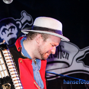 Taverna_Cerritus_Hurley_und_die_Pulveraffen_Sintram_Der_B_1428