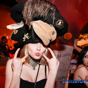 Taverna_Cerritus_Hurley_und_die_Pulveraffen_Sintram_Der_B_1809