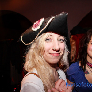 Taverna_Cerritus_Hurley_und_die_Pulveraffen_Sintram_Der_B_440