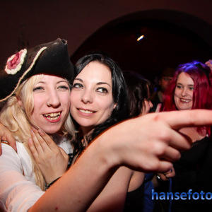 Taverna_Cerritus_Hurley_und_die_Pulveraffen_Sintram_Der_B_458