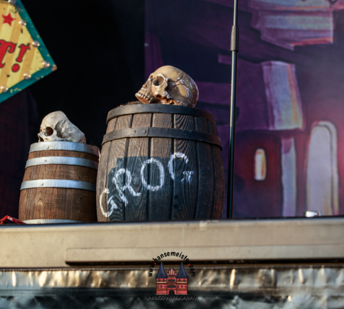 mr.-hurley-und-die-pulveraffen-1