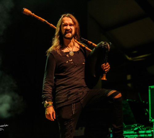 Eluvitie-235