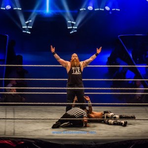 WWE_Live_Barclaycard_Arena_Hamburg_2019-900