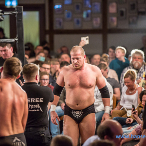 wXw_WE_LOVE_WRESTLING_TOUR_KUTENHOLZ_2017_1629_