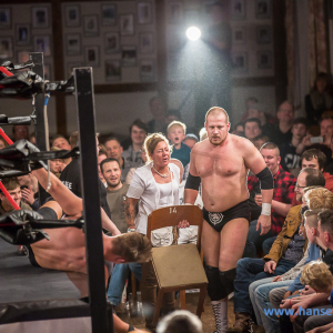 wXw_WE_LOVE_WRESTLING_TOUR_KUTENHOLZ_2017_1635_
