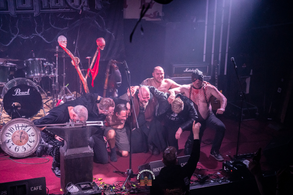 Ein Beben im Norden: Ragnaröek und Cultus Ferox überrollen das Riders Café