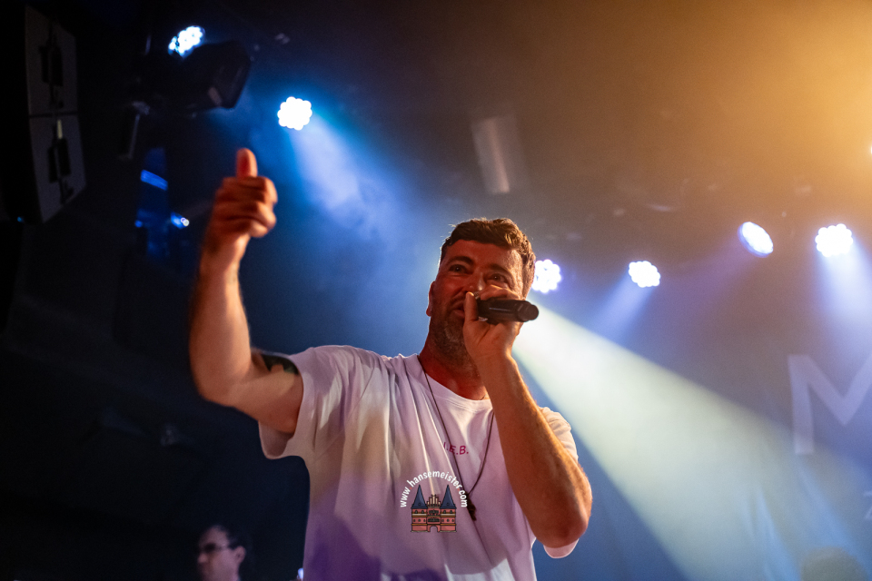 Marteria reißt das Rider’s Café ab: Ein historischer Abriss in intimer Club-Atmosphäre